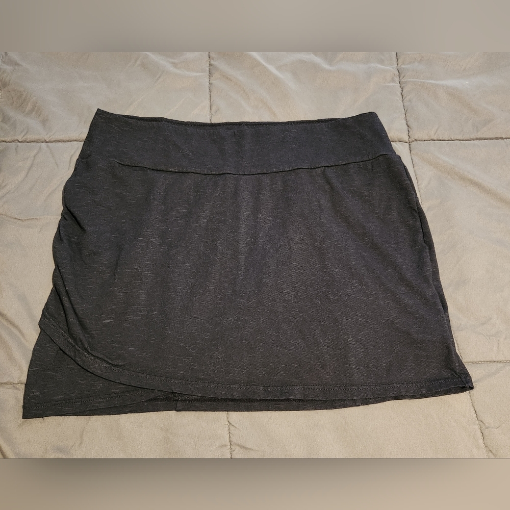 🚫sold🚫EUC Columbia Knitted Skirt. L
